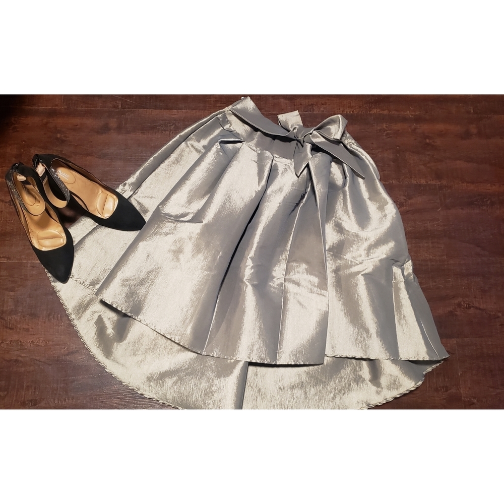 Pretty fancy green skirt
